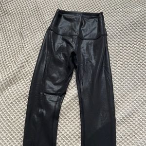 Lululemon metallic wunder train (size 4)